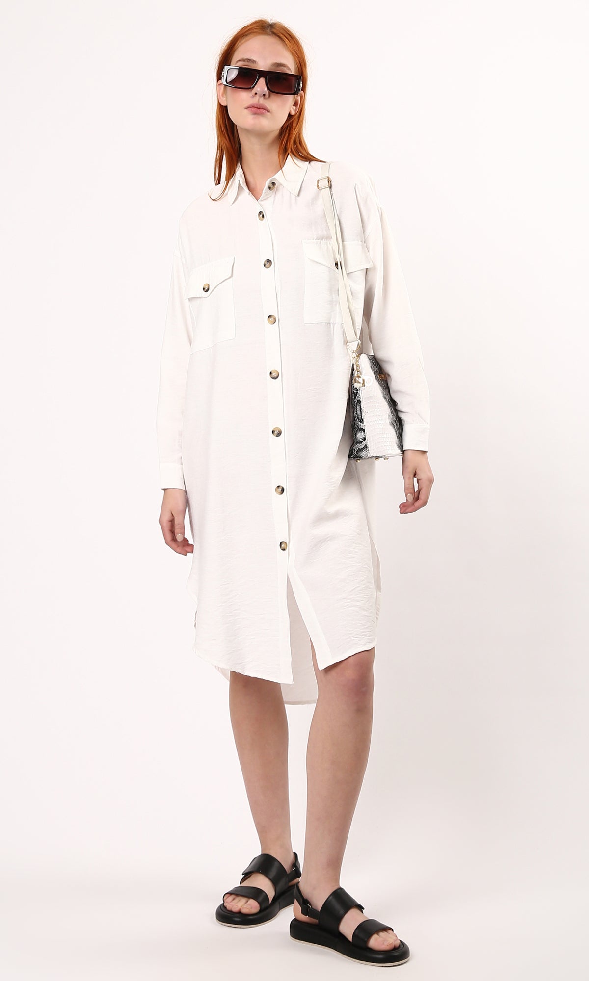 O179833 Long Sleeves Buttoned Off-White Shirt Dress