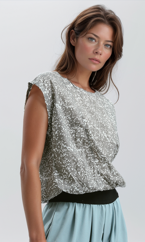 تي شيرت بدون أكمام بياقة دائرية وجزء سفلي مرن - رمادي وأبيض