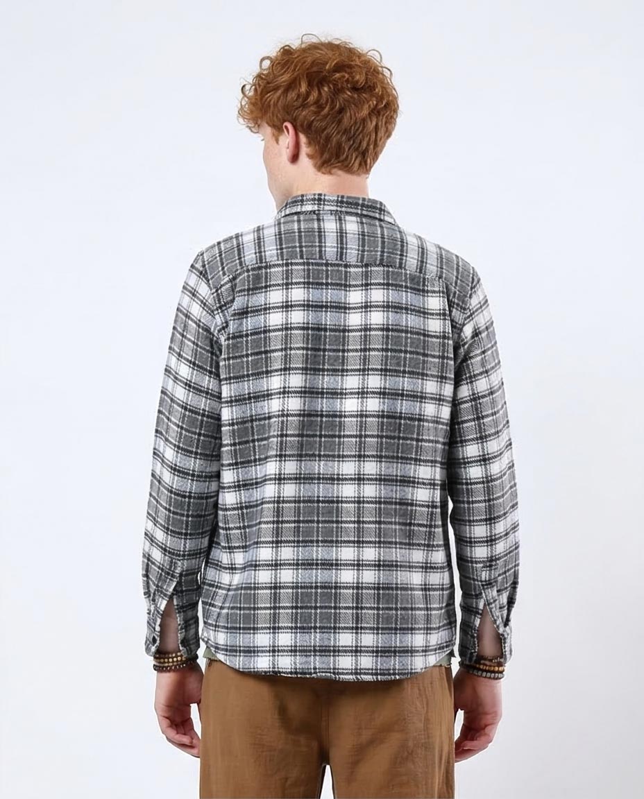 Ravin Men’s 100% Cotton Plaid Flannel Shirt – Black & White Snap-Button Overshirt - O180405