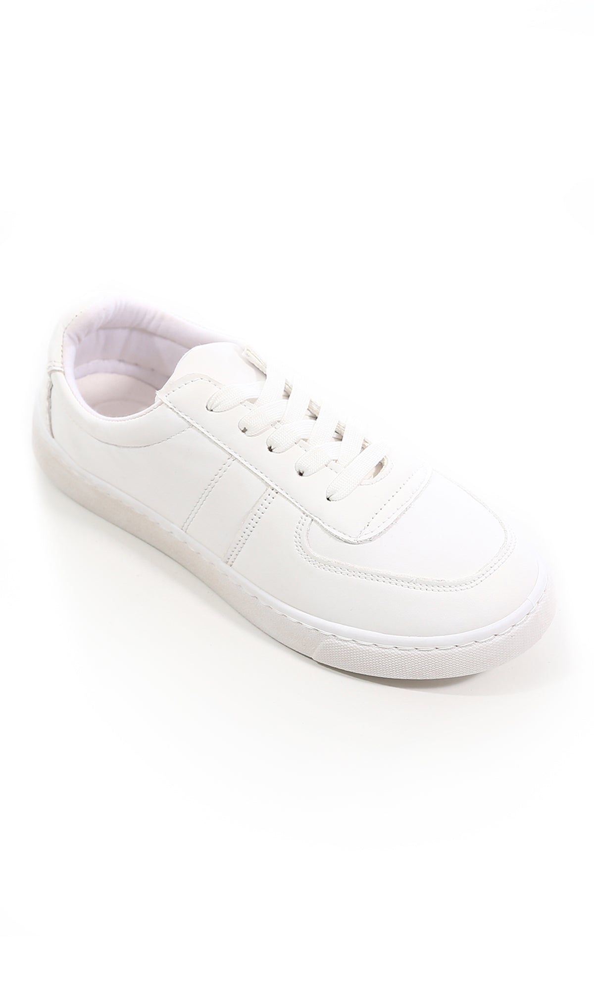Minimalist White Low-Top Everyday Sneakers - O180622