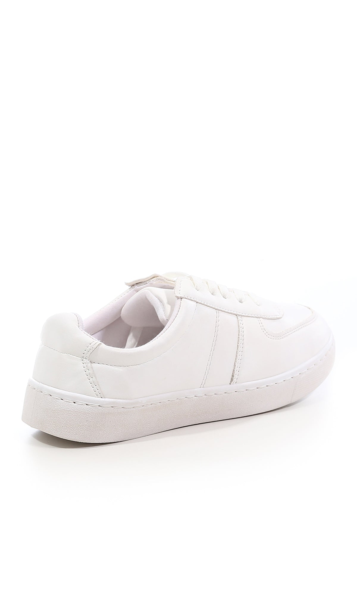 Minimalist White Low-Top Everyday Sneakers - O180622