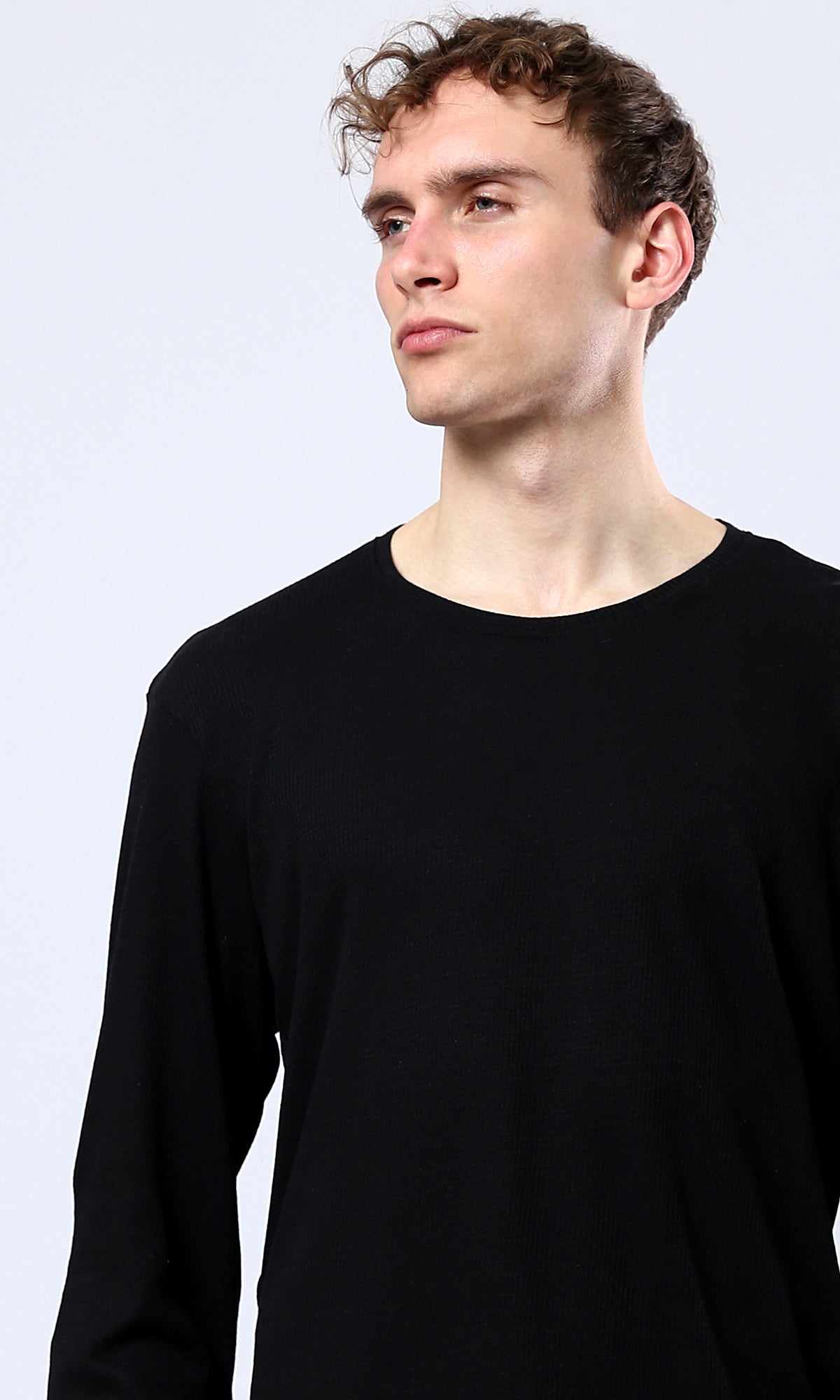 O180765 Black Relaxed Long Sleeves Tee With Crew Neck