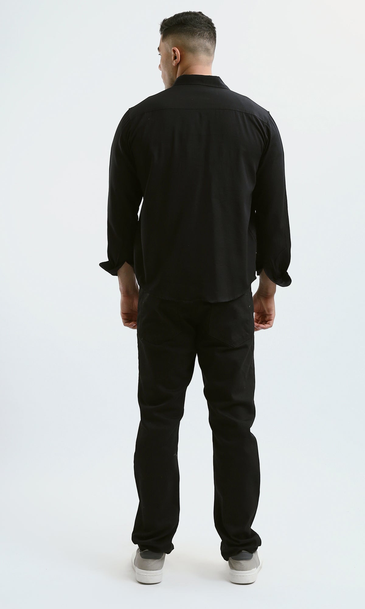 O181015 Solid Black Cotton Shirt With Buttoned Cuffs