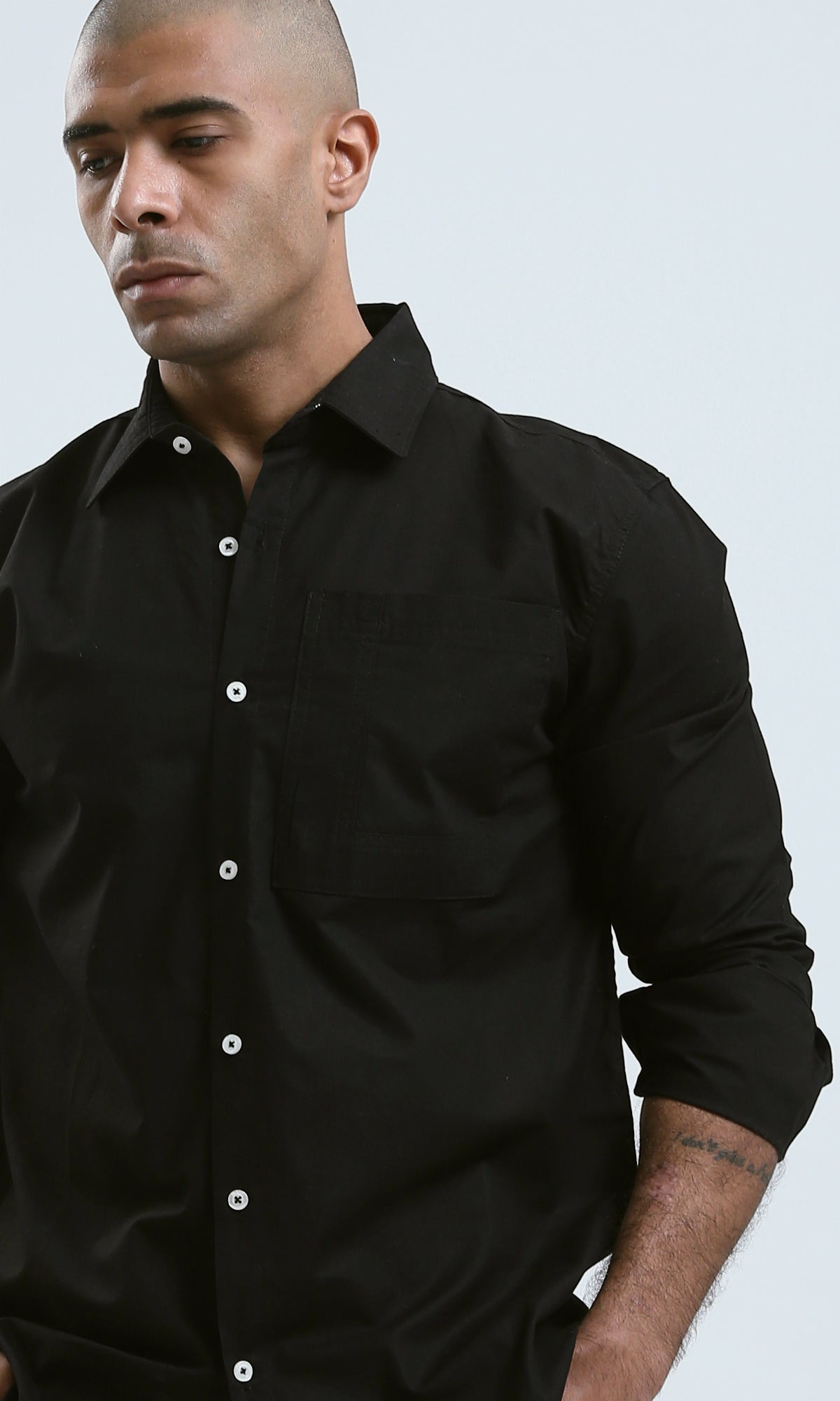 O181020 Regular Fit Black Shirt With Full Buttons