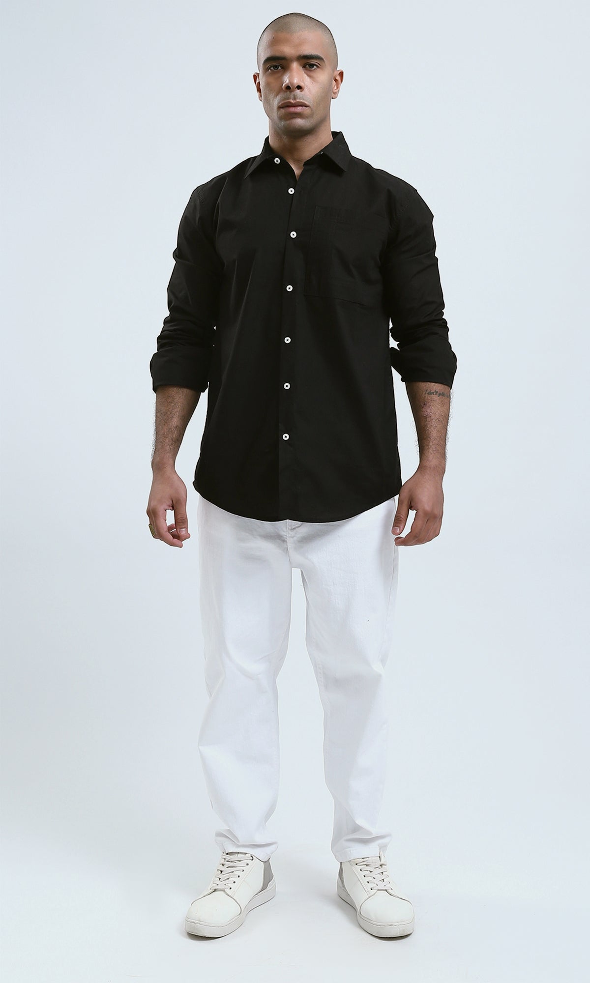 O181020 Regular Fit Black Shirt With Full Buttons