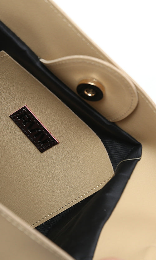 O181042-S24W408--D.BEIGE (BAG)