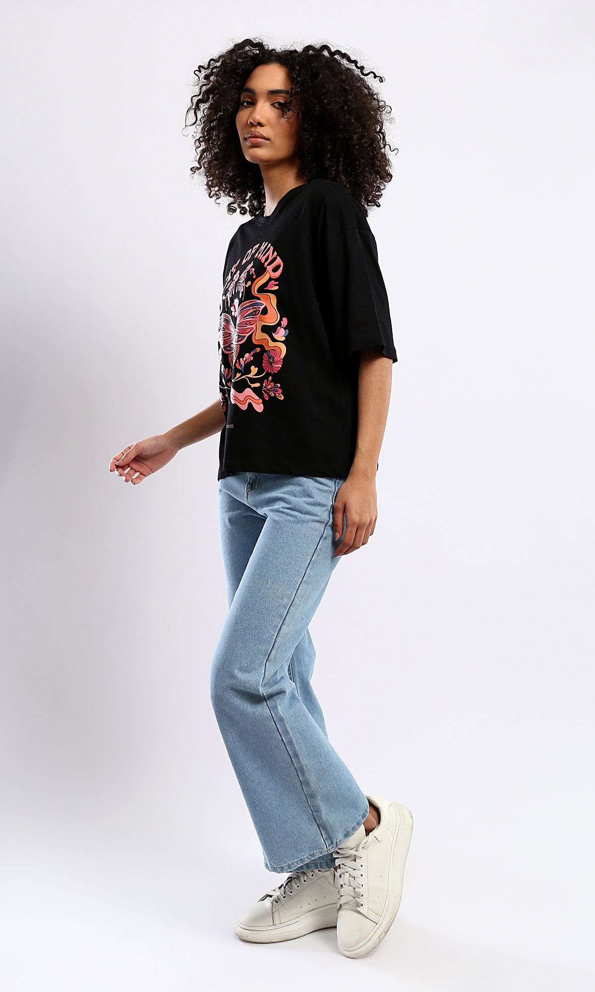O181668 "Out Of Mind" Colorful Print Black Relaxed Fit Tee