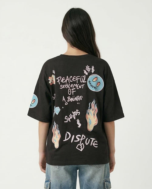 RAVIN | "Boundary Dispute" Oversized Graphic Street Teet - Black - O181671