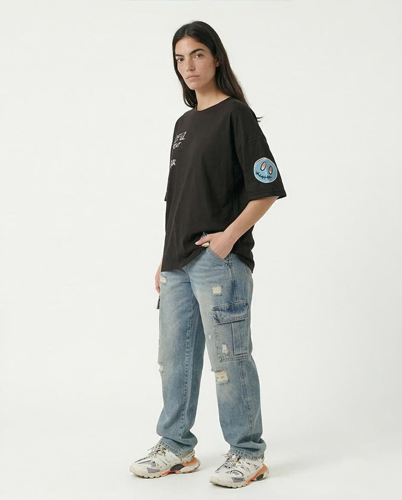 RAVIN | "Boundary Dispute" Oversized Graphic Street Teet - Black - O181671