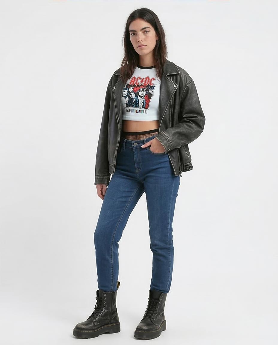 Ravin Women's AC/DC Graphic Raglan Crop Top - White & Black - O181678
