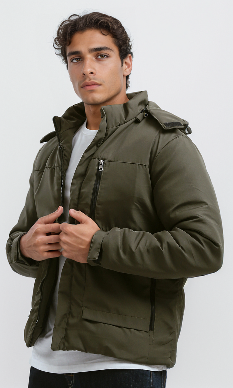 جاكيت بسوستة زيتوني غامق بهودي قابل للفصل