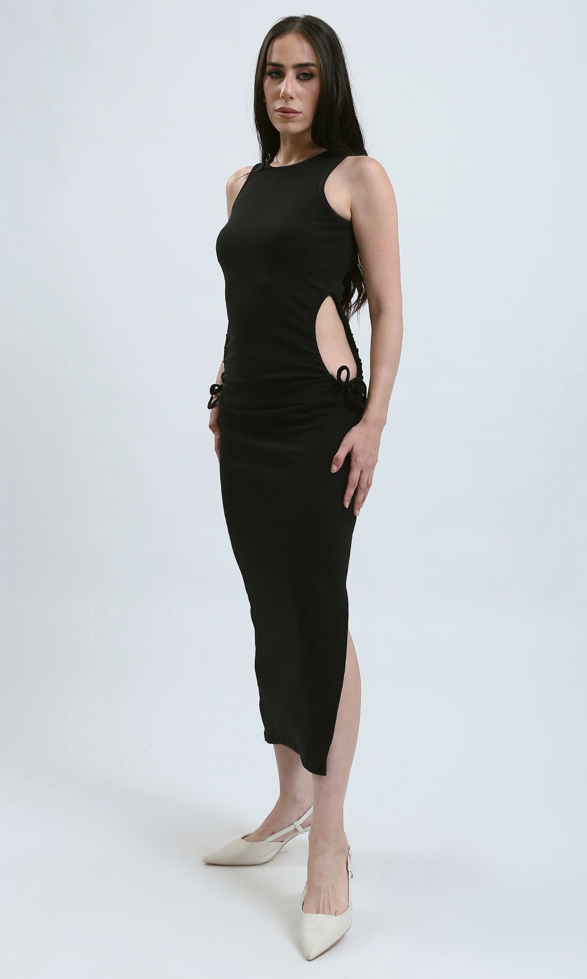 O182025 Round Neck Sleeveless Ribbed Maxi Dress - Black
