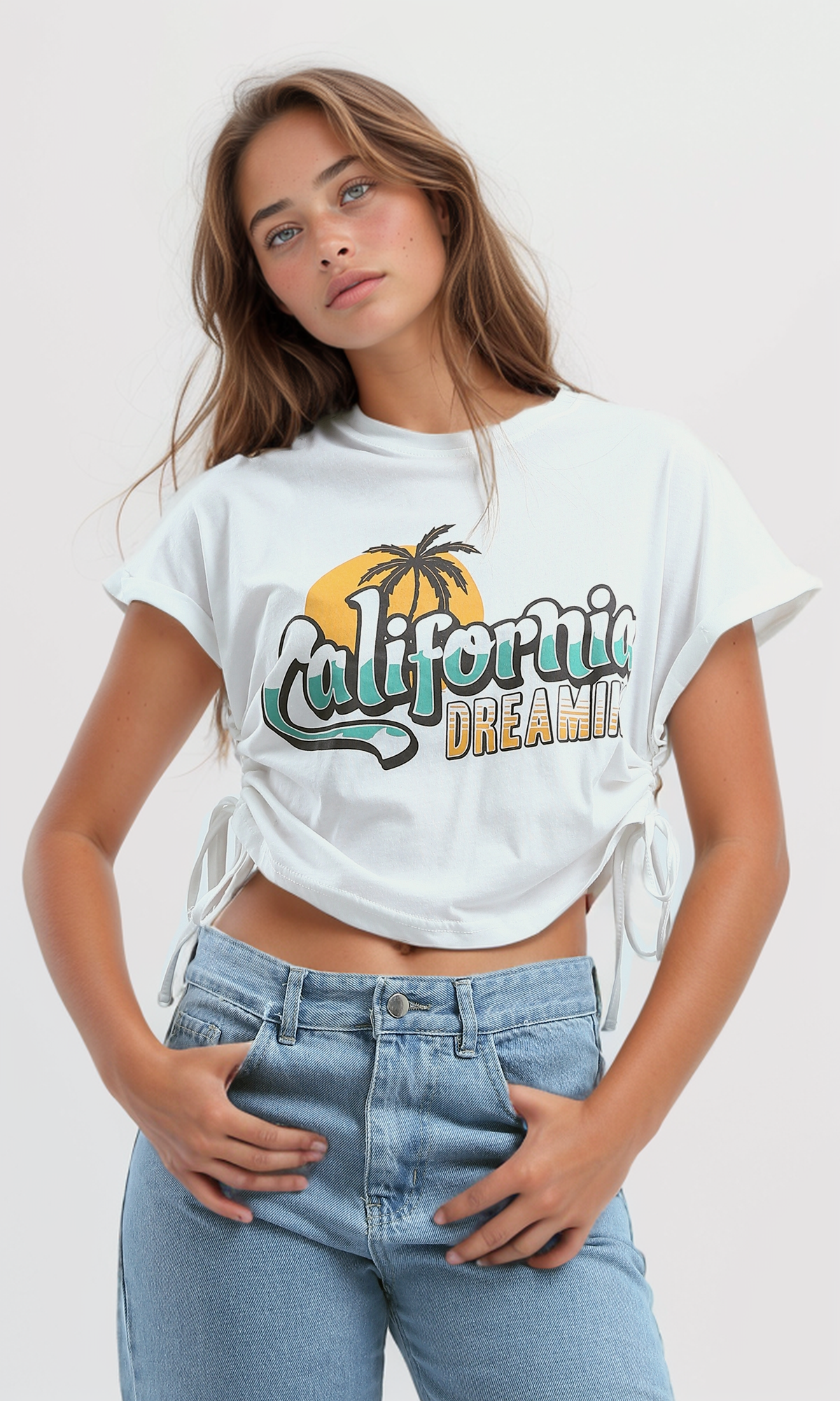 O182031 Round Neck White Printed Cropped Tee