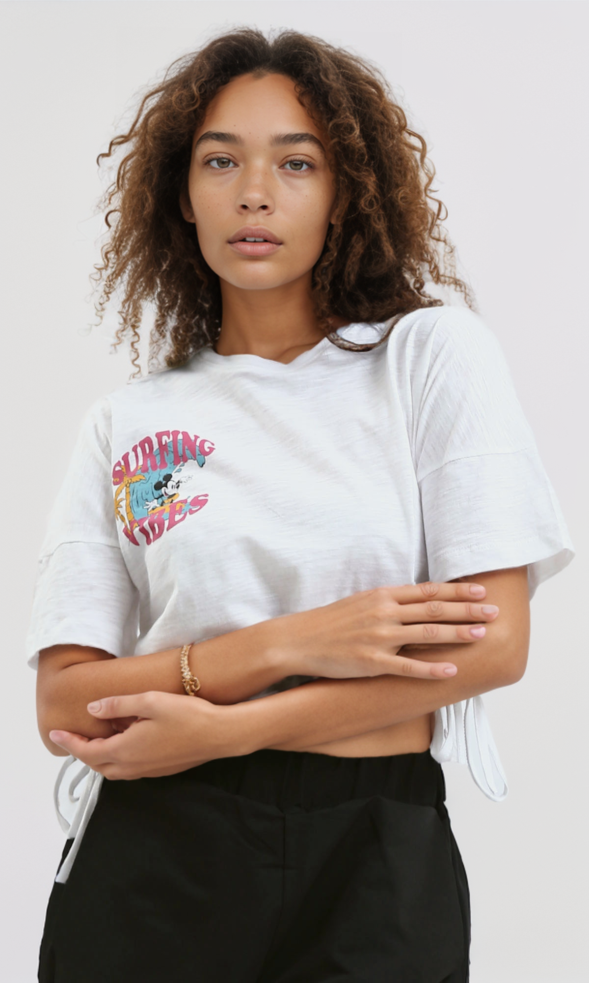 O182033 Heather Off-White Printed "Surfing Vibes" Short Tee