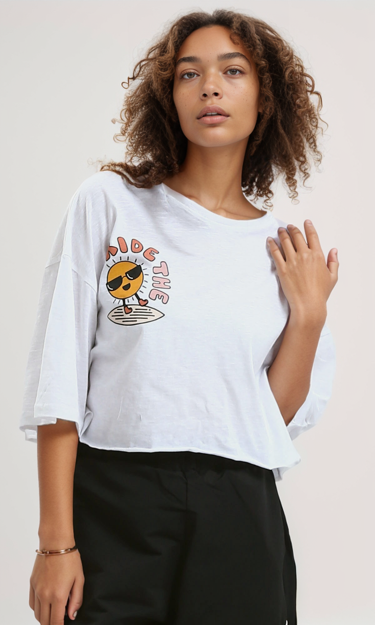 O182246 "Ride The" Heather White Printed Relaxed Tee