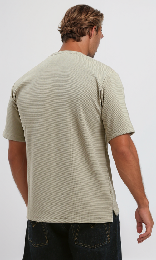 تي شيرت مريح بيج غامق بأكمام للكوع