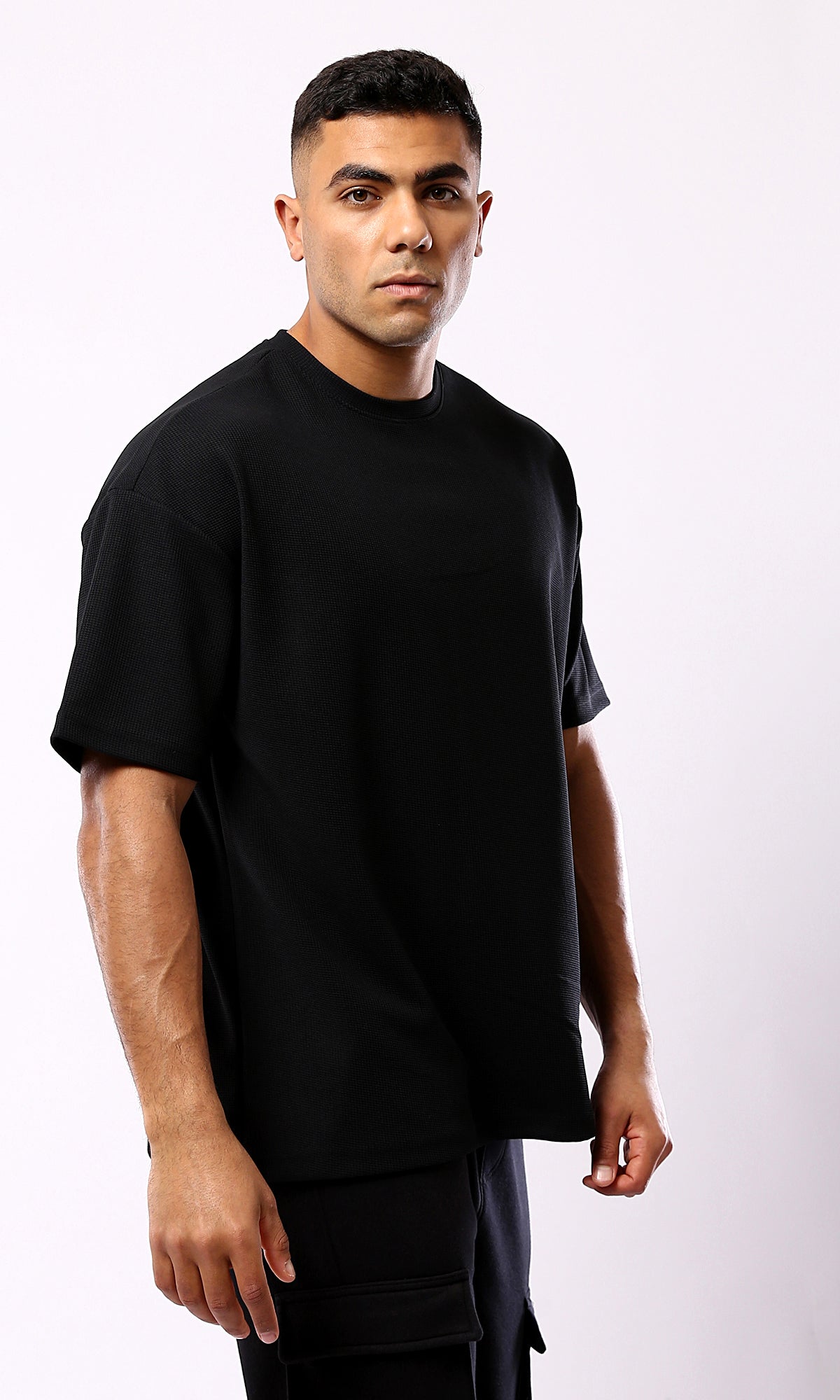 O182737 Relaxed Fit Black Tee With Elbow Sleeves