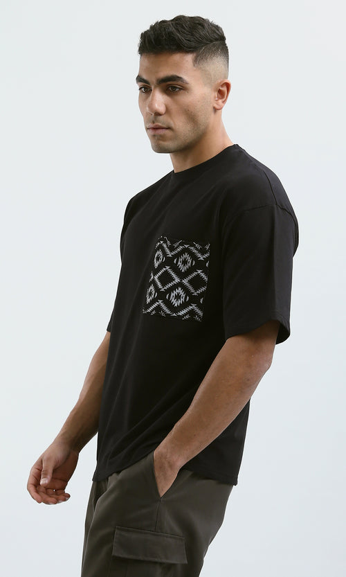 O182745 Black Relaxed Fit Black Tee With Patterned Pocket