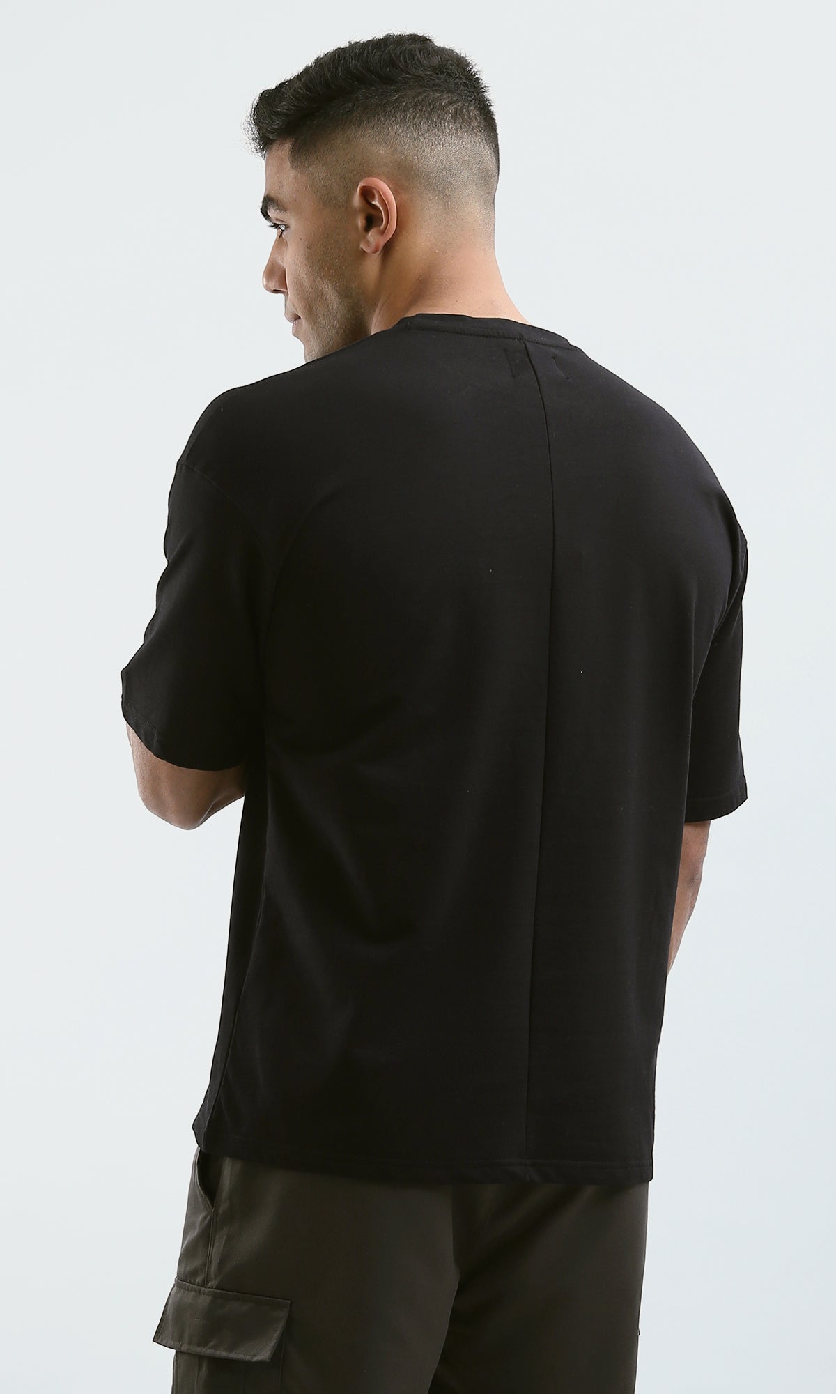 O182745 Black Relaxed Fit Black Tee With Patterned Pocket