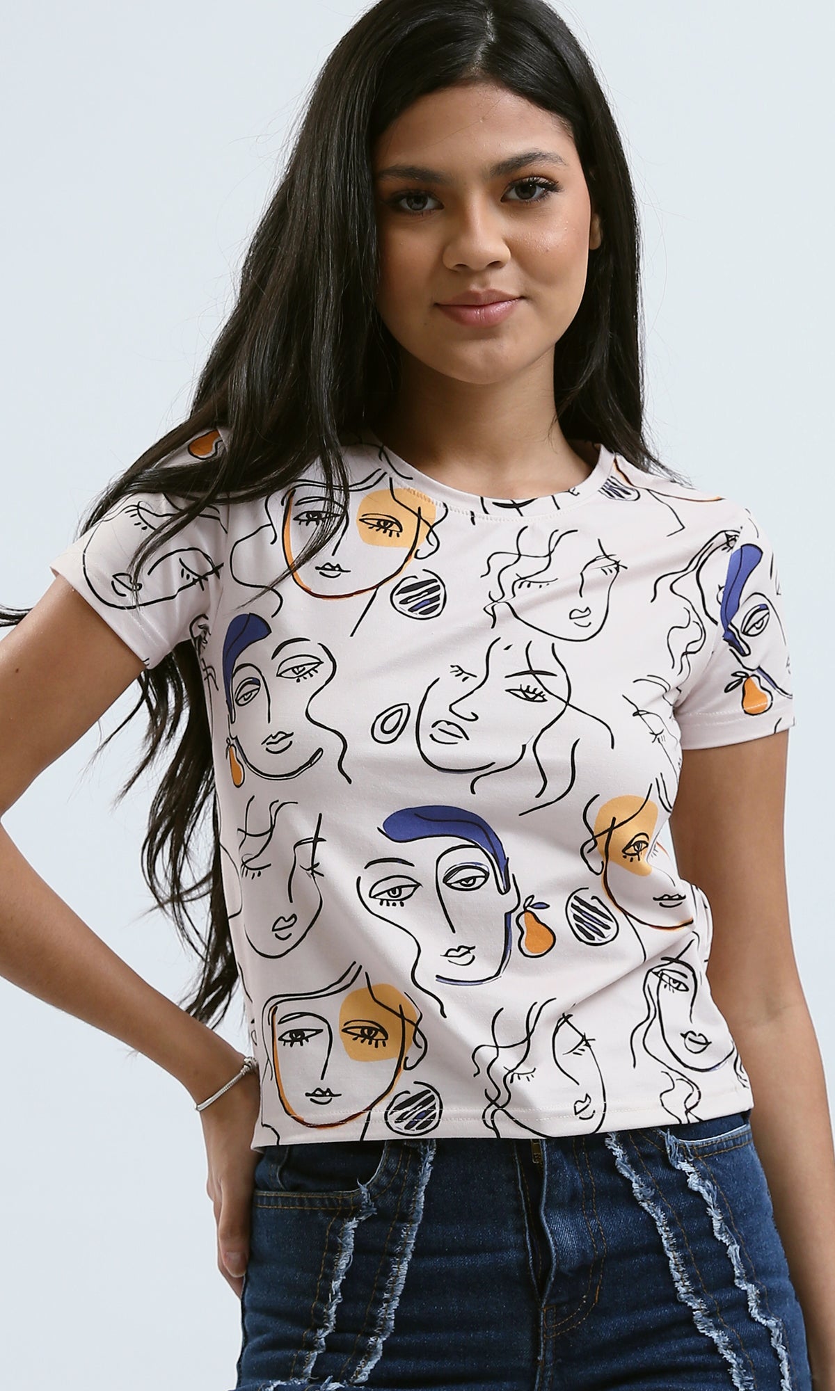 O182833 Faces Pattern Slip On Tee With Crew Neck