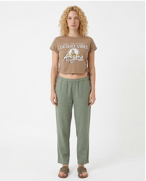 Ravin Women’s Desert Vibes Ruched Side Graphic Crop T-Shirt - Taupe - O182844