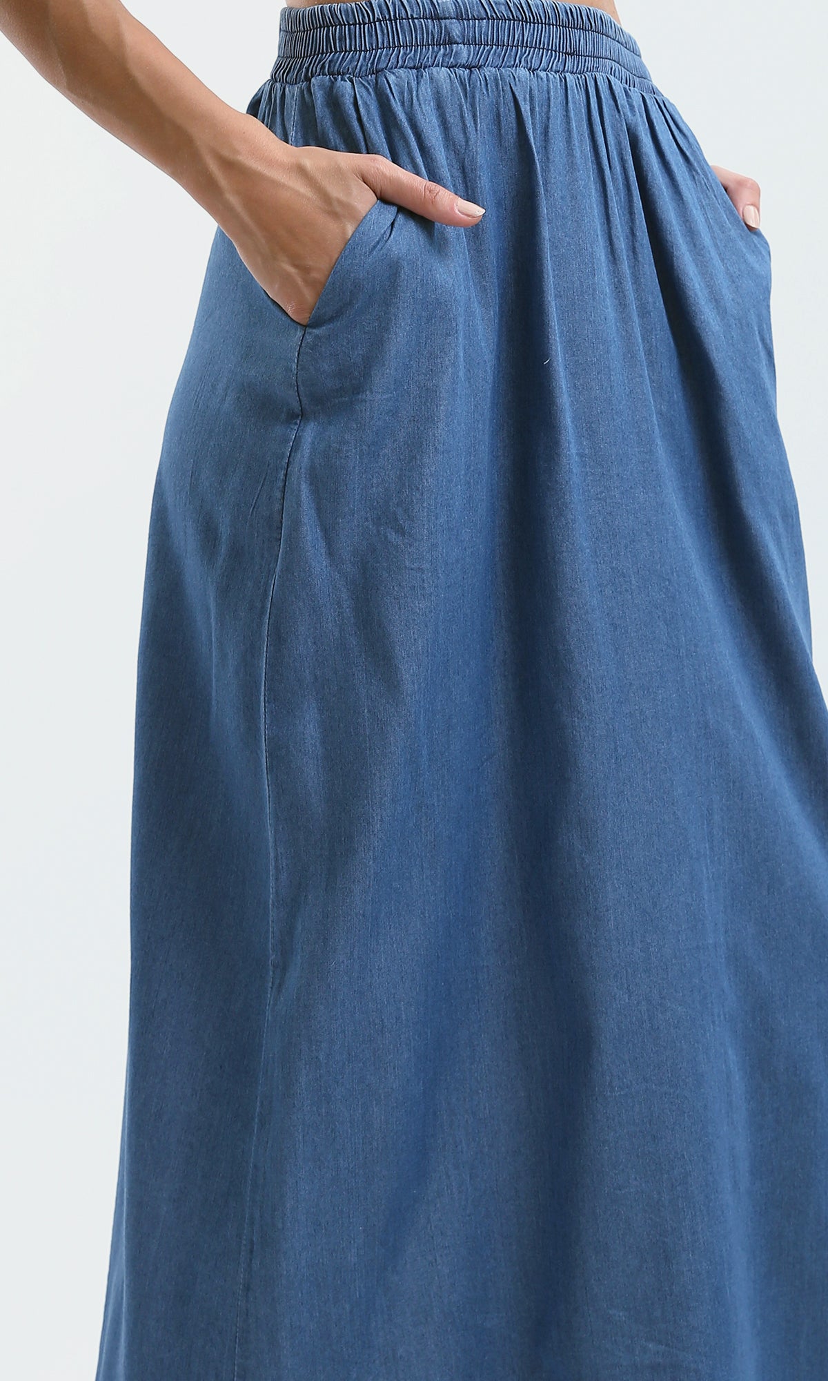 O182850 Elastic Waist Slip On Medium Blue Skirt Two Pockets