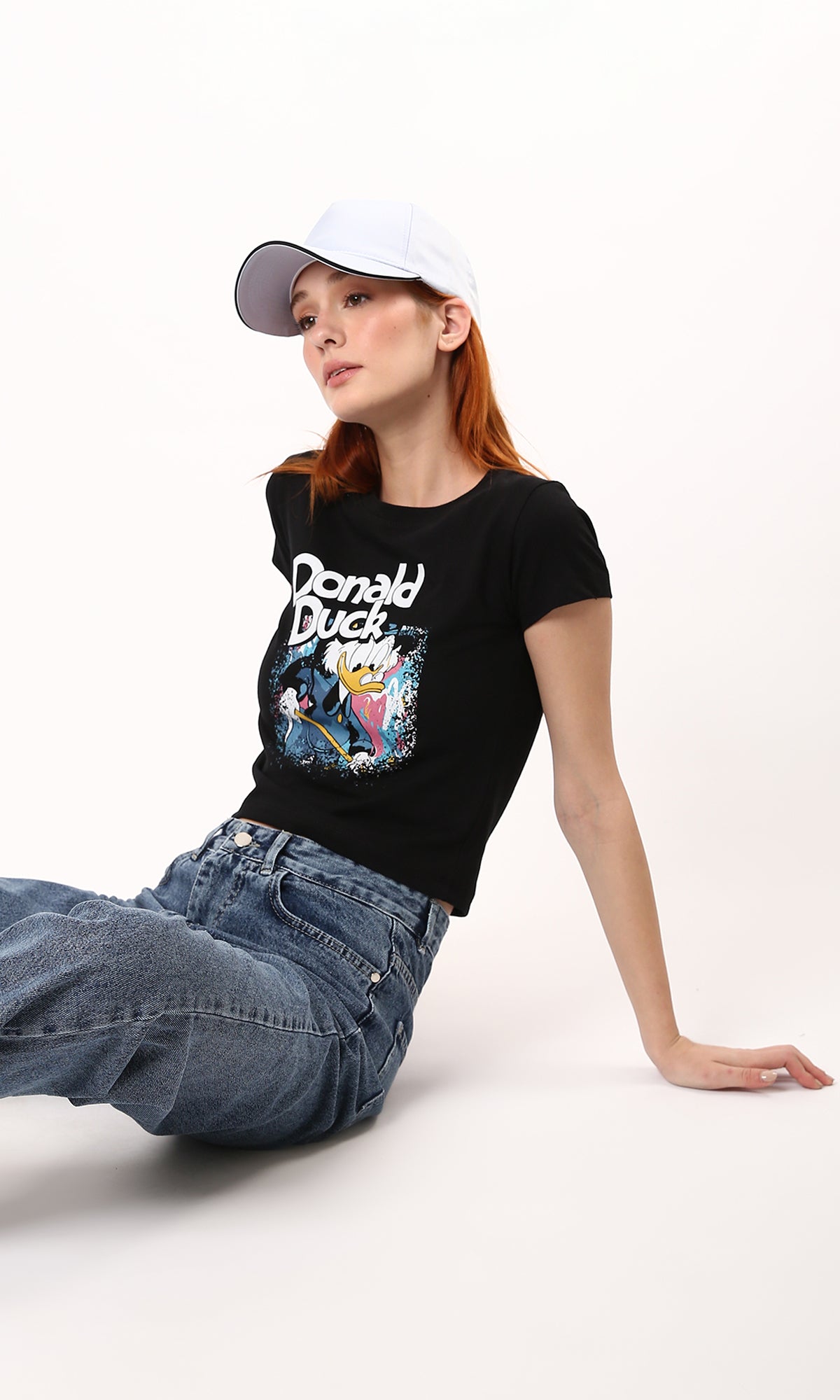 O183075 Short Sleeves Black Tee With "Donald Duck" Print