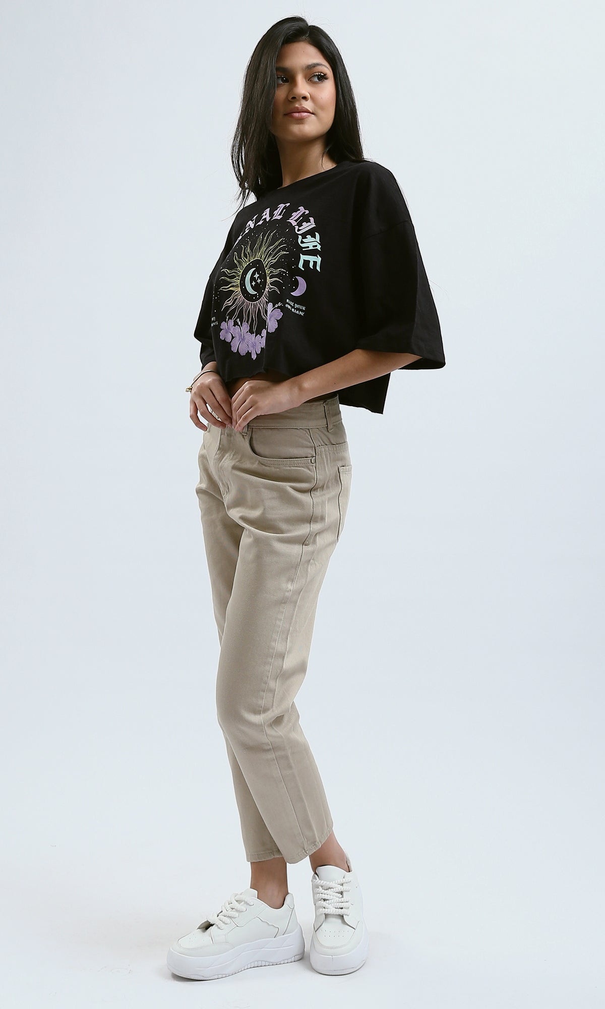 O183086 Loose Fit Printed Black Tee With Front Print