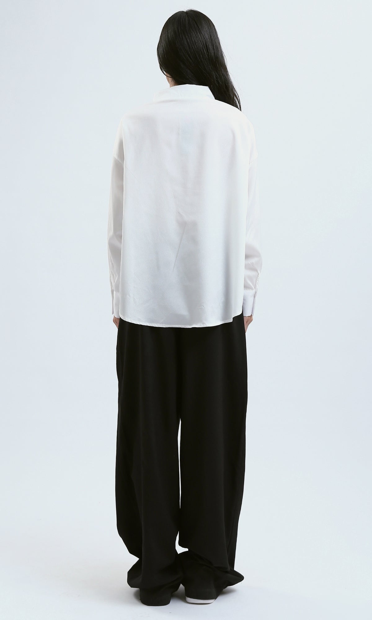 O183093 Long Sleeves Solid White Shirt With Hidden Buttons