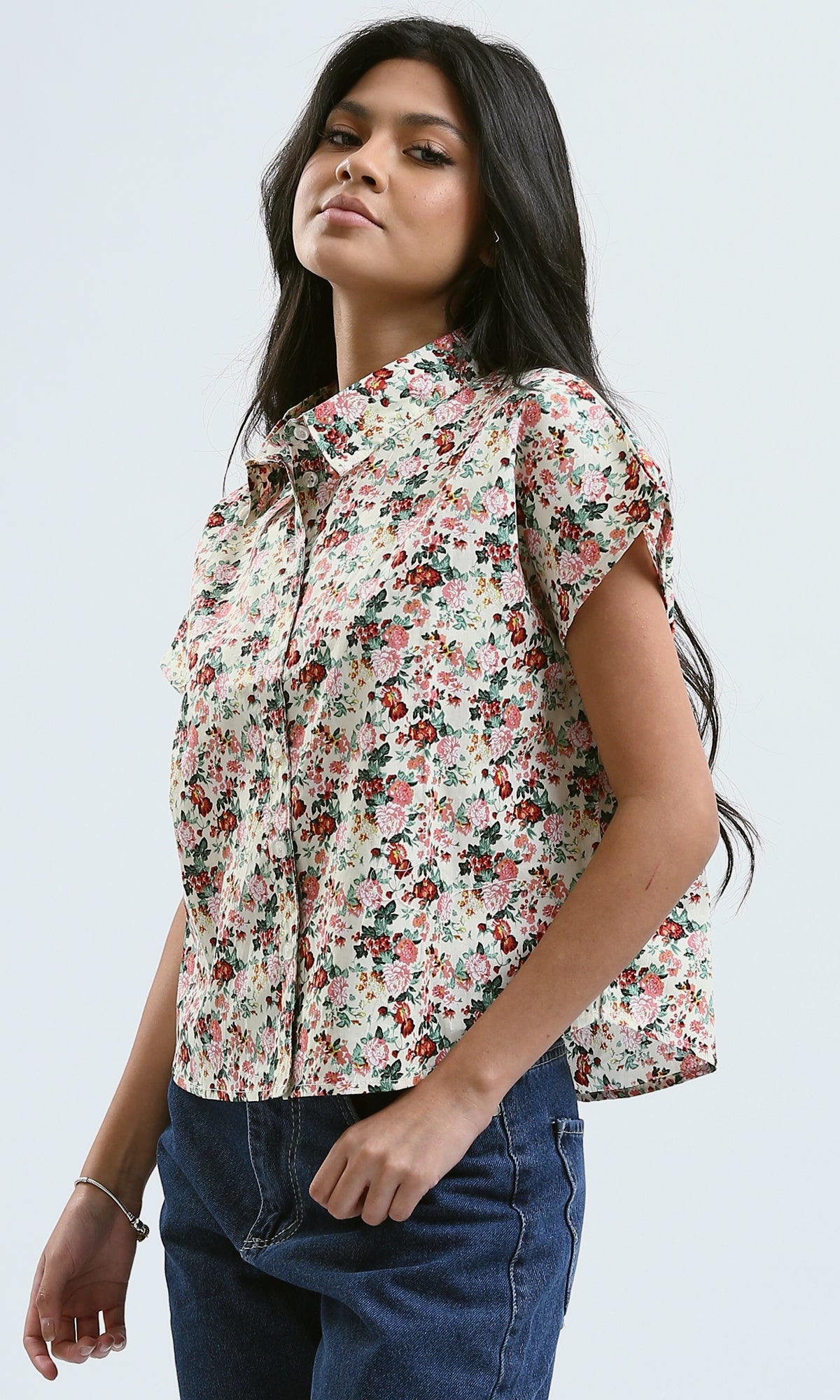 O183096 Short Sleeves Floral Shirt With Classic Collar - Multicolour