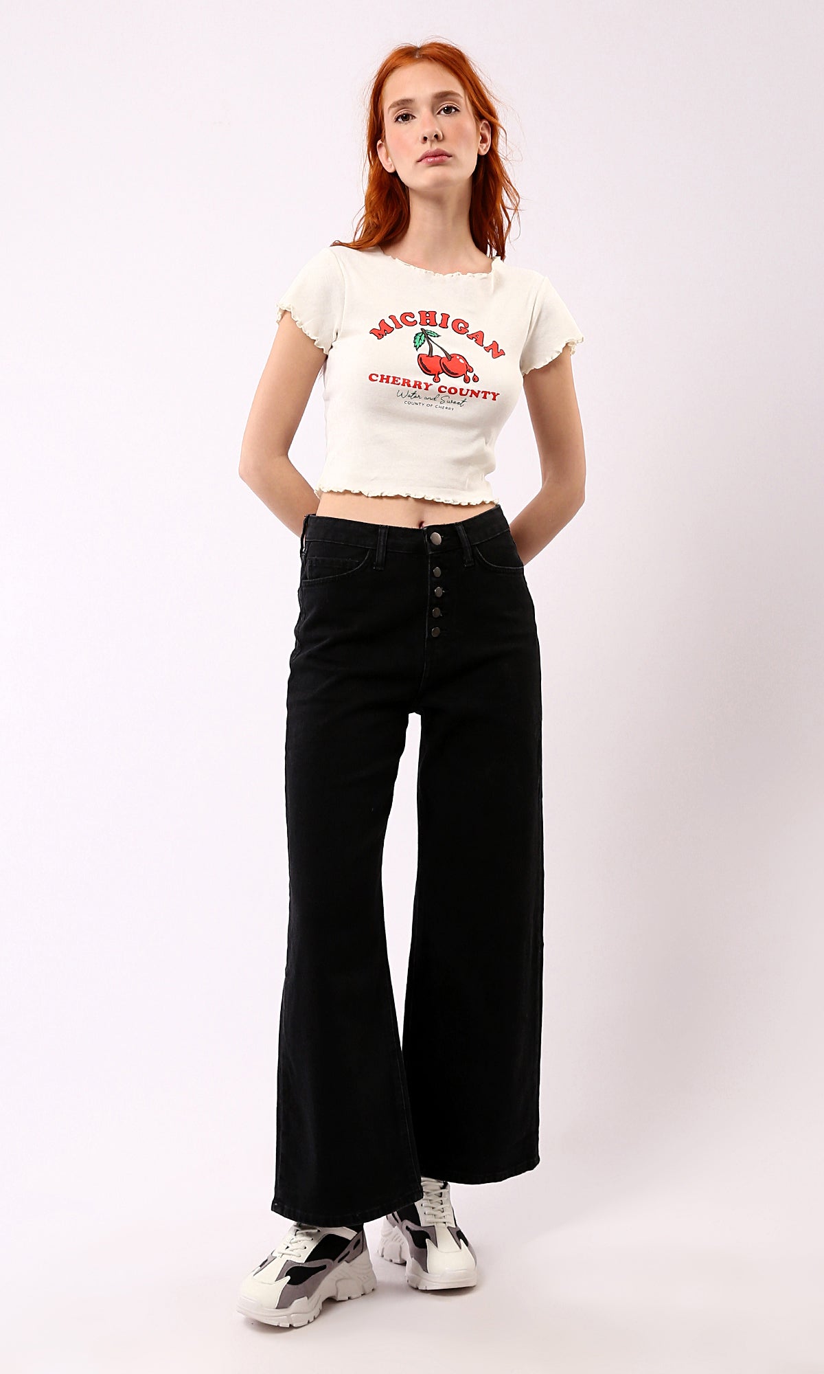 O183103 Wide Leg Solid Black Buttoned Jeans