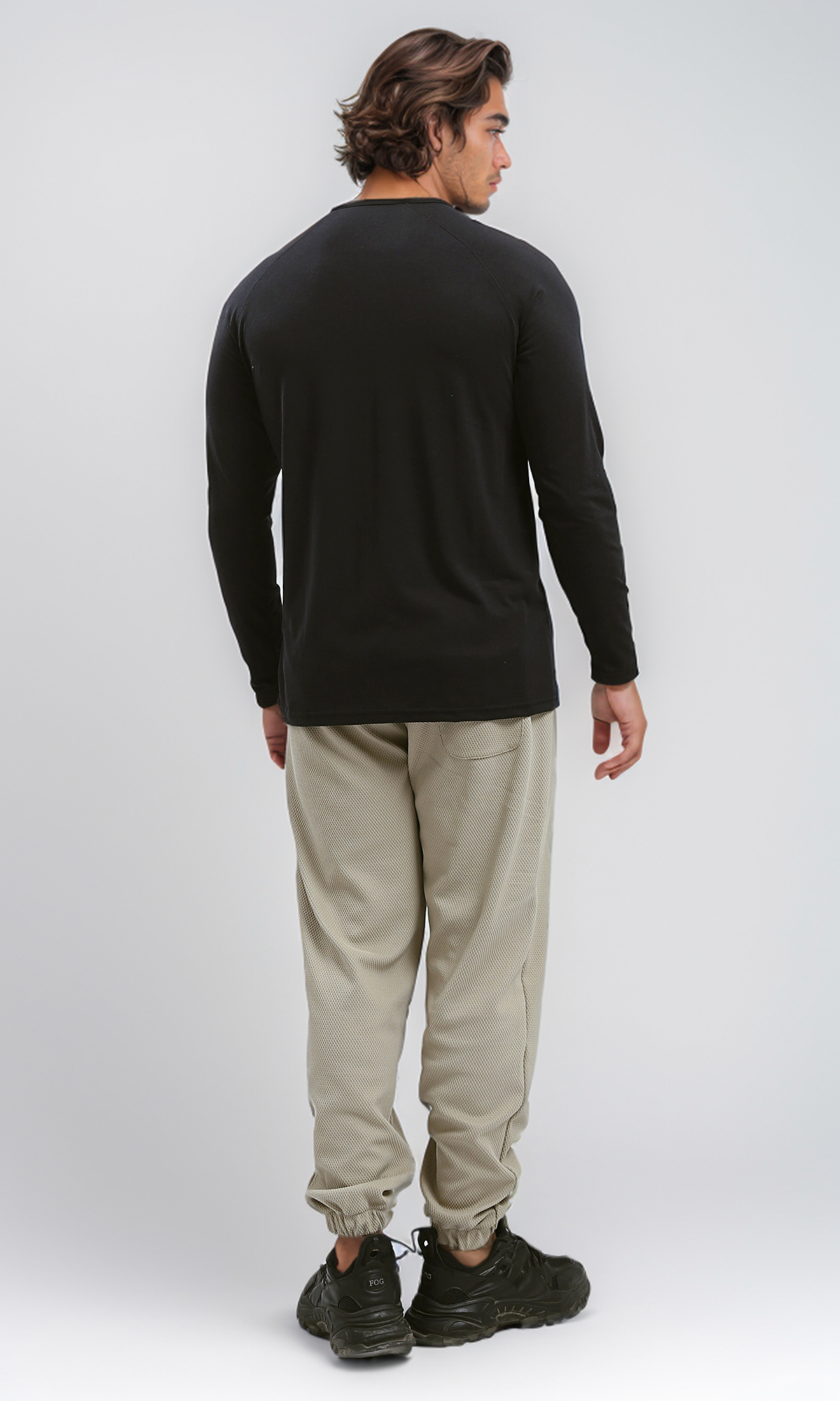 O187980 Buttoned Round Neck Black Henley Shirt