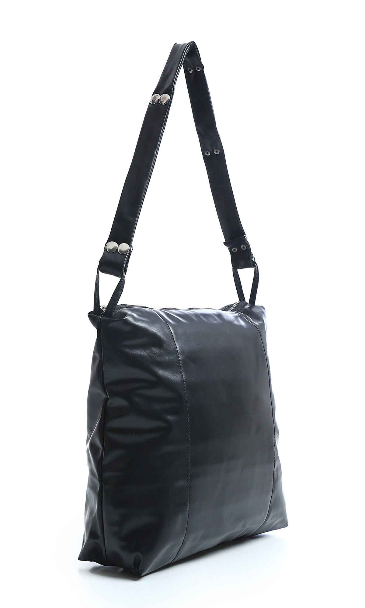 O188482-S24W520-BLACK (BAG)