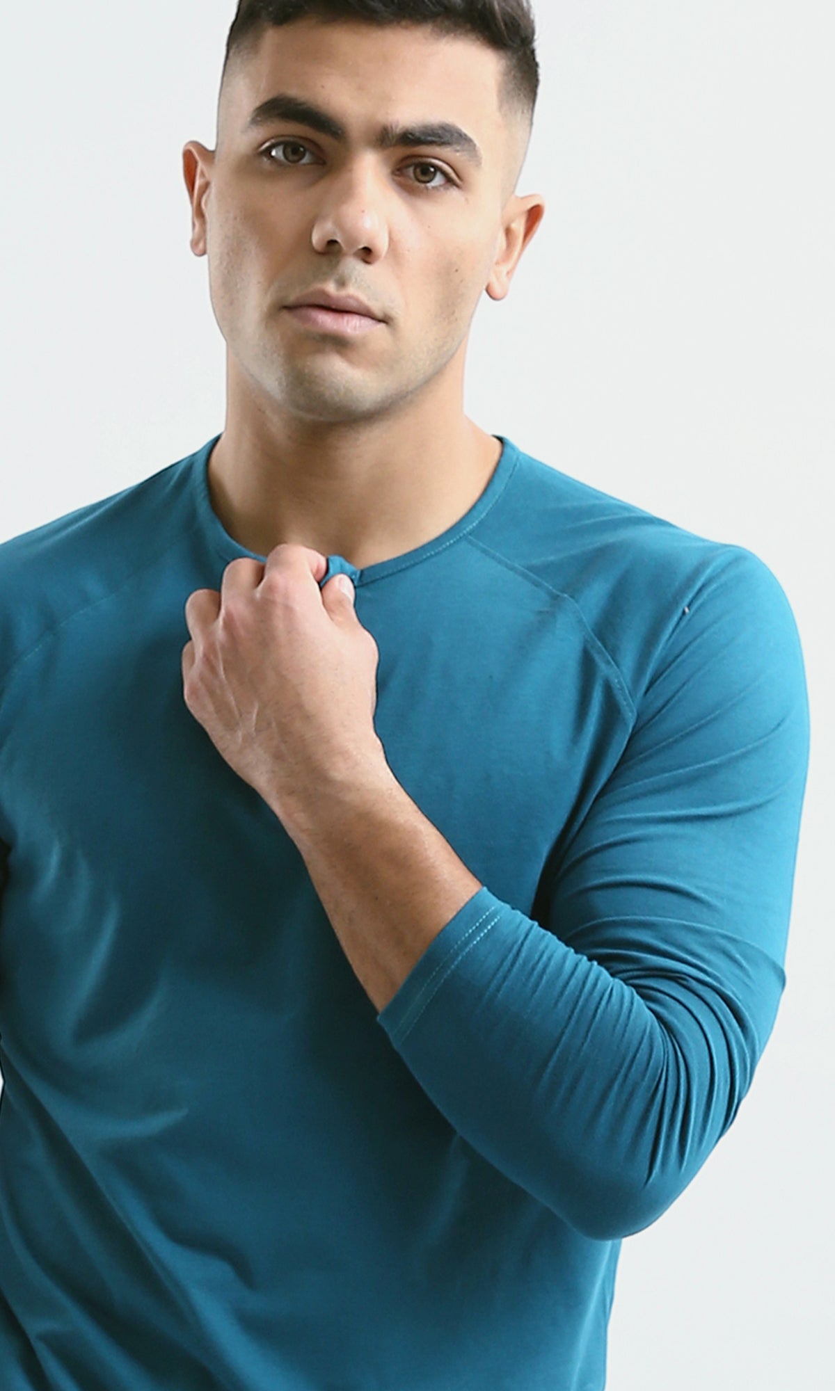 O188540 Petroleum Solid Henley Shirt With Buttoned Neck