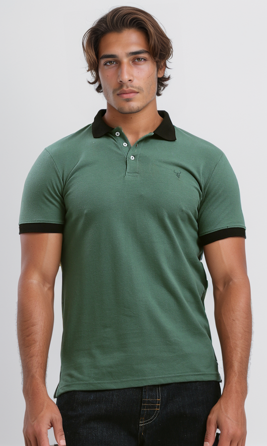 O188761 Green Solid Polo Shirt With Classic Collar