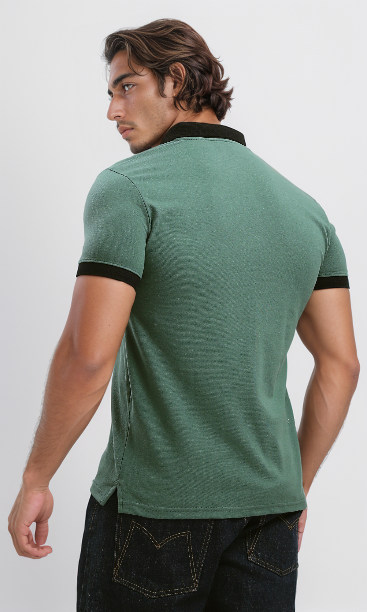 O188761 Green Solid Polo Shirt With Classic Collar