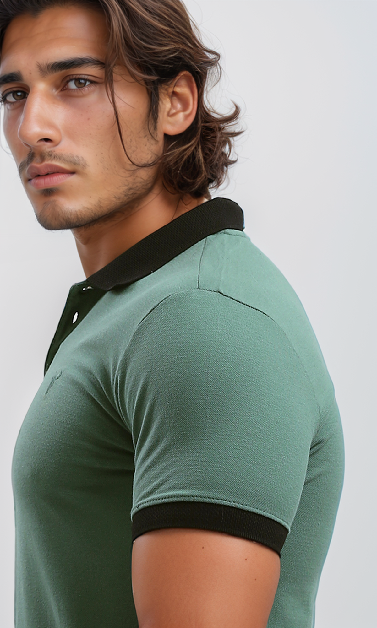 O188761 Green Solid Polo Shirt With Classic Collar