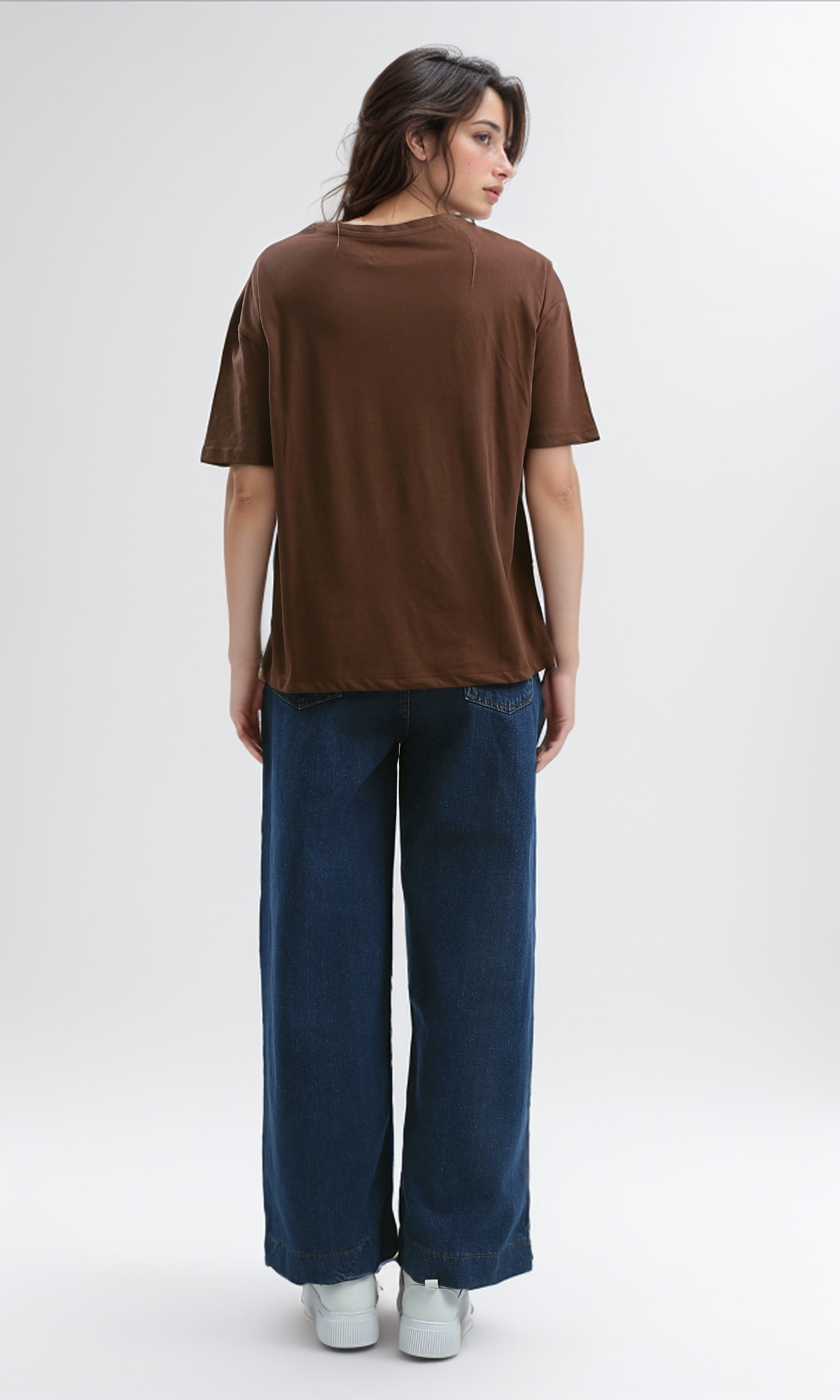 O189237 Brown Elbow-Sleeves Tee With Crew Neck