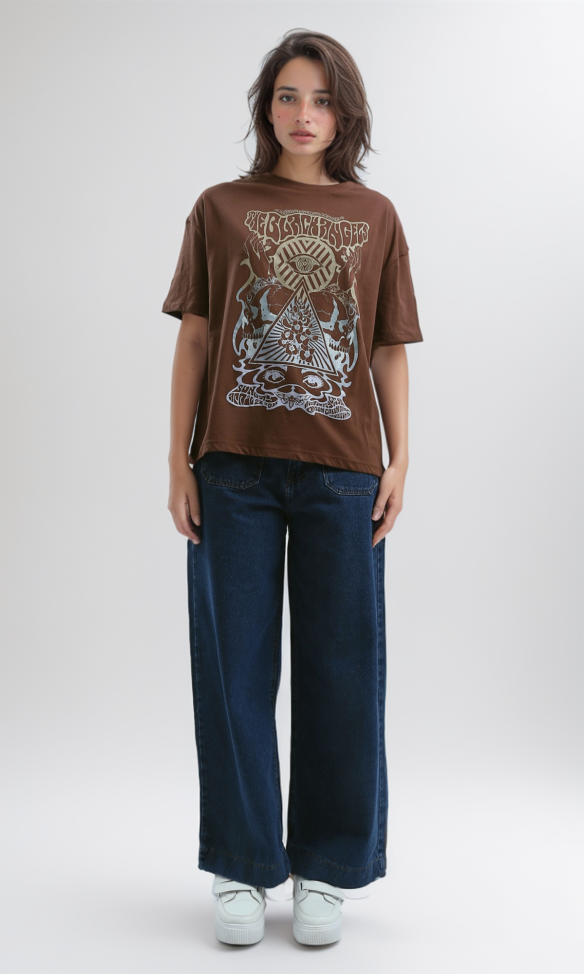 O189237 Brown Elbow-Sleeves Tee With Crew Neck