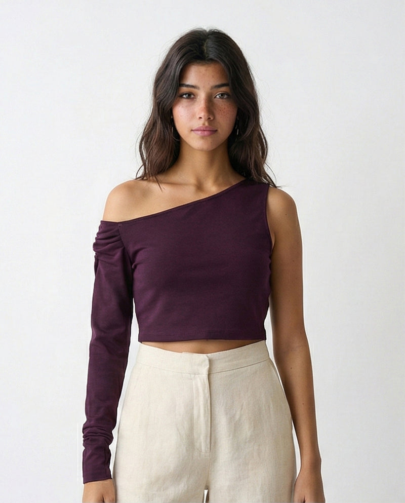 O189284 - Asymmetric One-Sleeve Crop Top - Plum