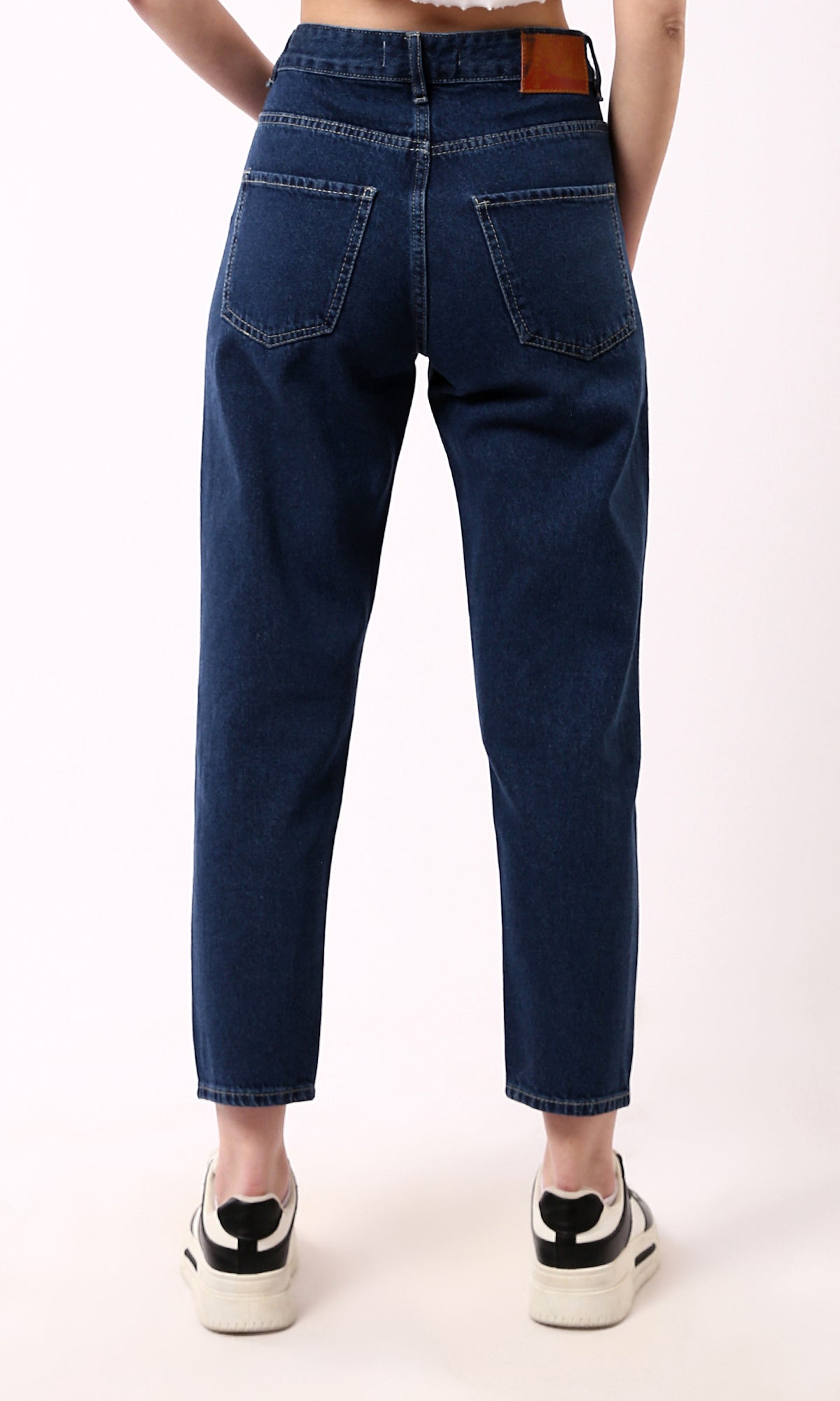 O189374 Navy Blue Mom-Fit Jeans With Front Ripped