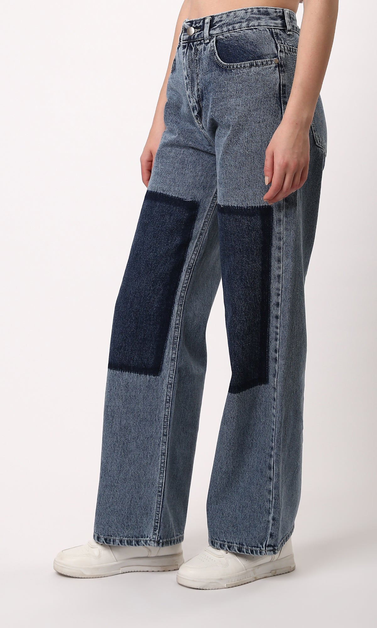 O189382 Standard Blue Wide Leg Jeans With Front Patches