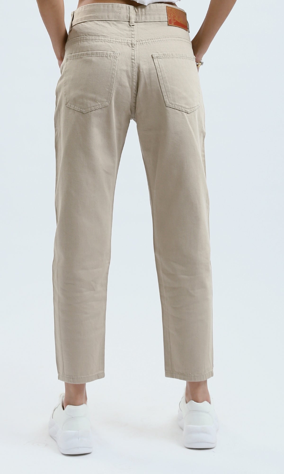 O189388 Pastel Beige Mom-Fit Jeans With Five Pockets