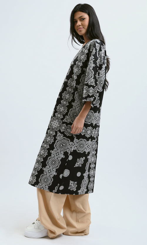 O189399 Black & White Slip On Loose Fit Patterned Cardigan