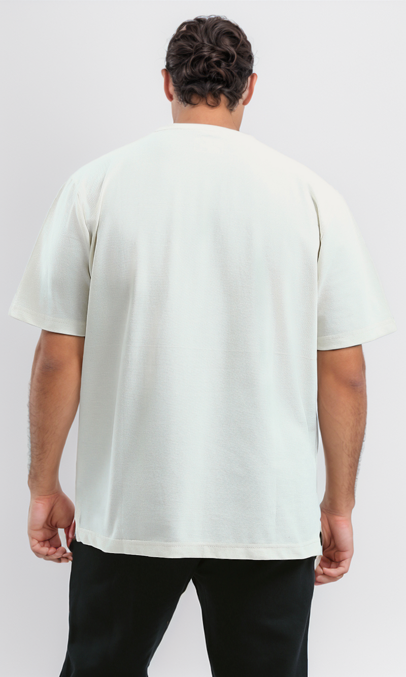 تي شيرت برقبة دائرية سهل الارتداء مطبوع أوف وايت