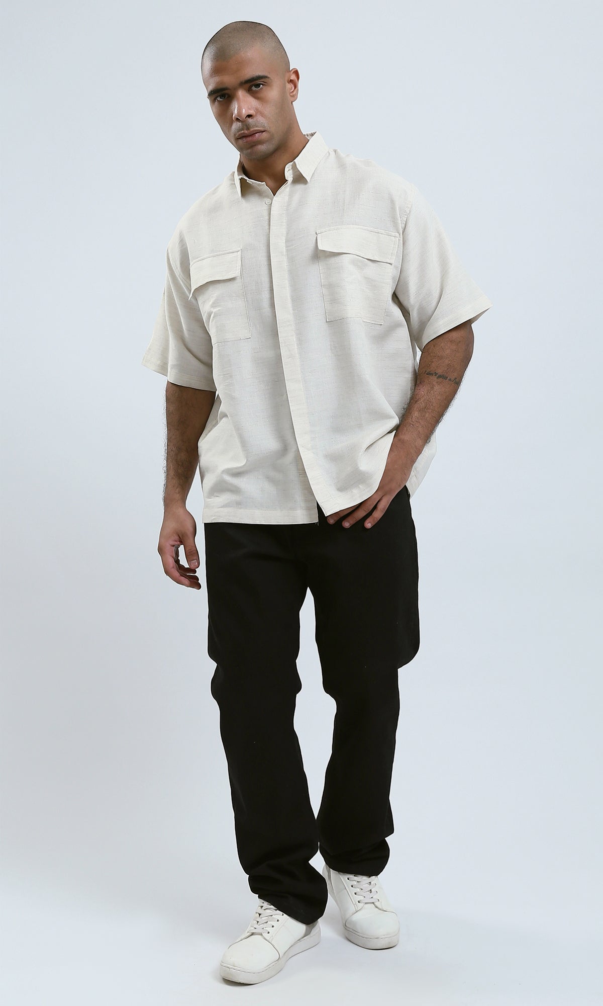 O189619 - Beige Short Sleeves Summer Shirt With Pockets
