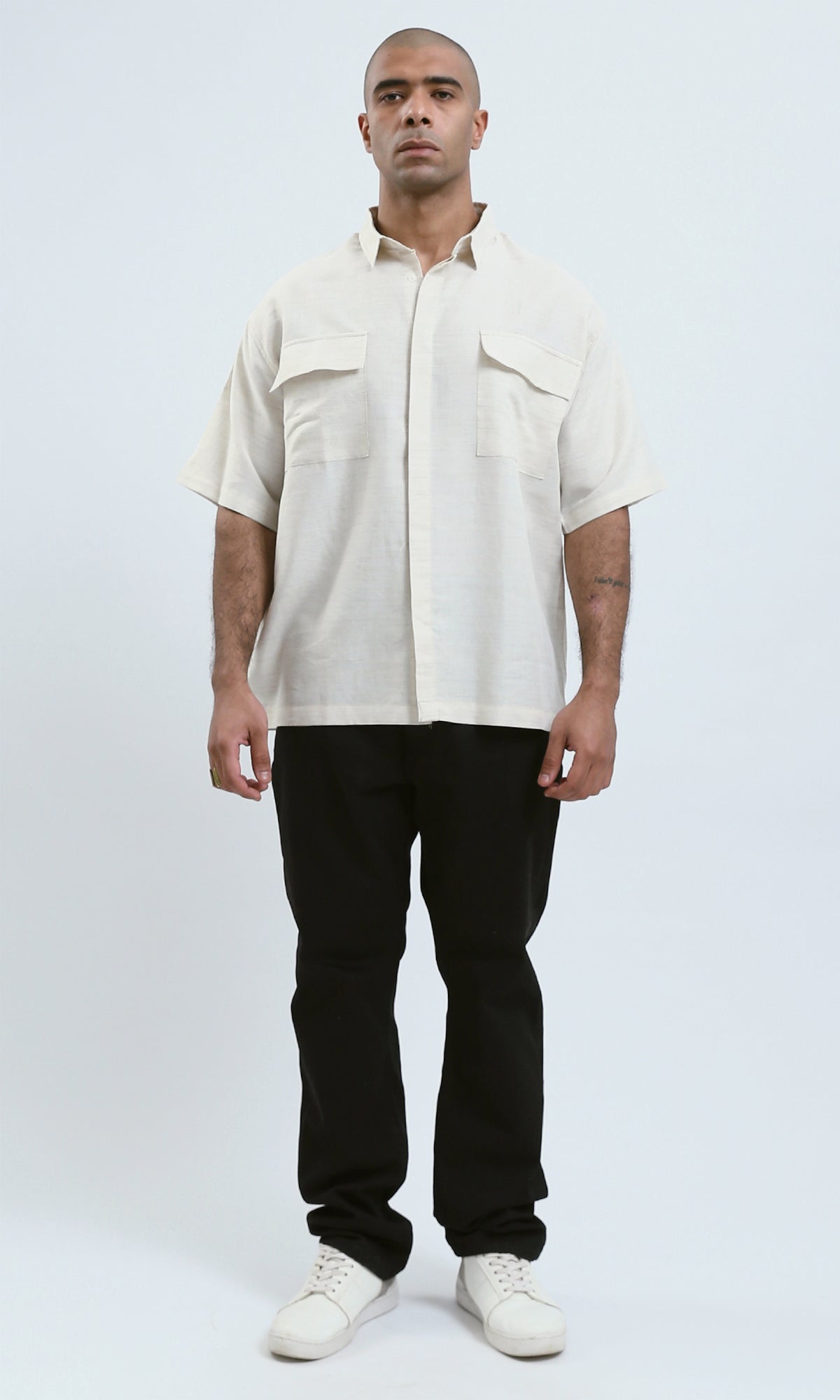 O189619 - Beige Short Sleeves Summer Shirt With Pockets