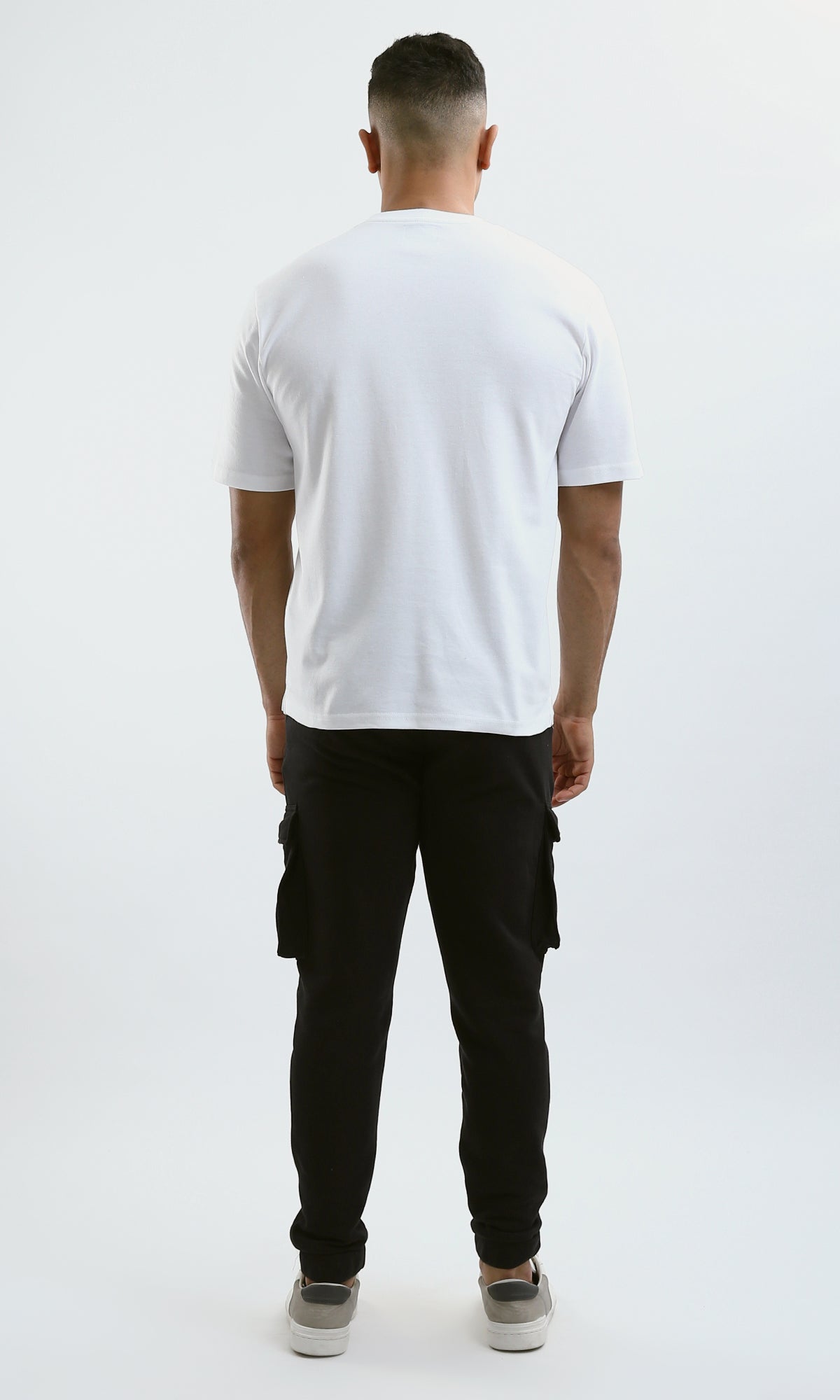 O190113 Fashionable White Tee With Front Pocket