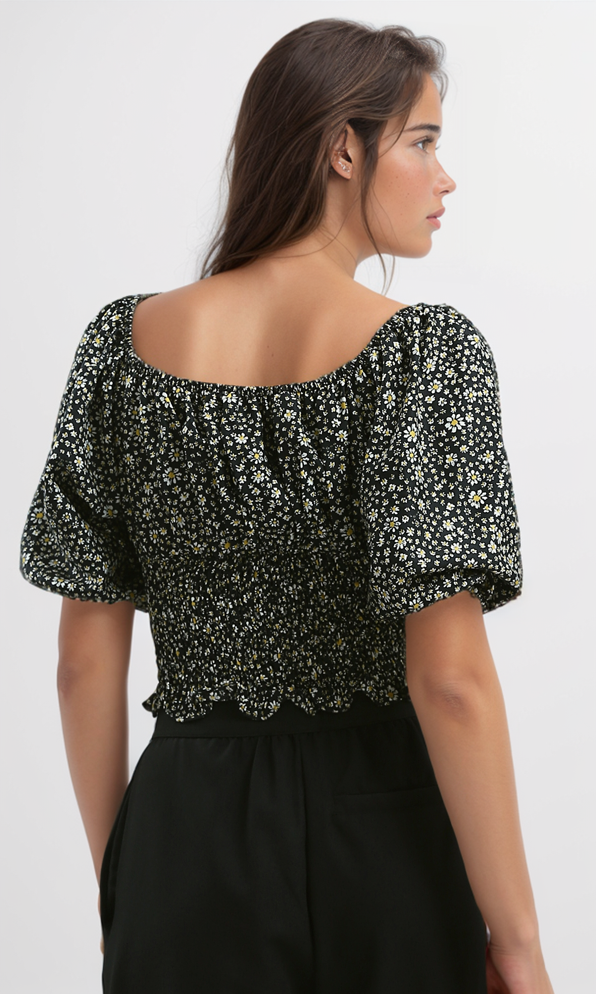 O190139 Feminine Floral Elastic Crop Top - Black