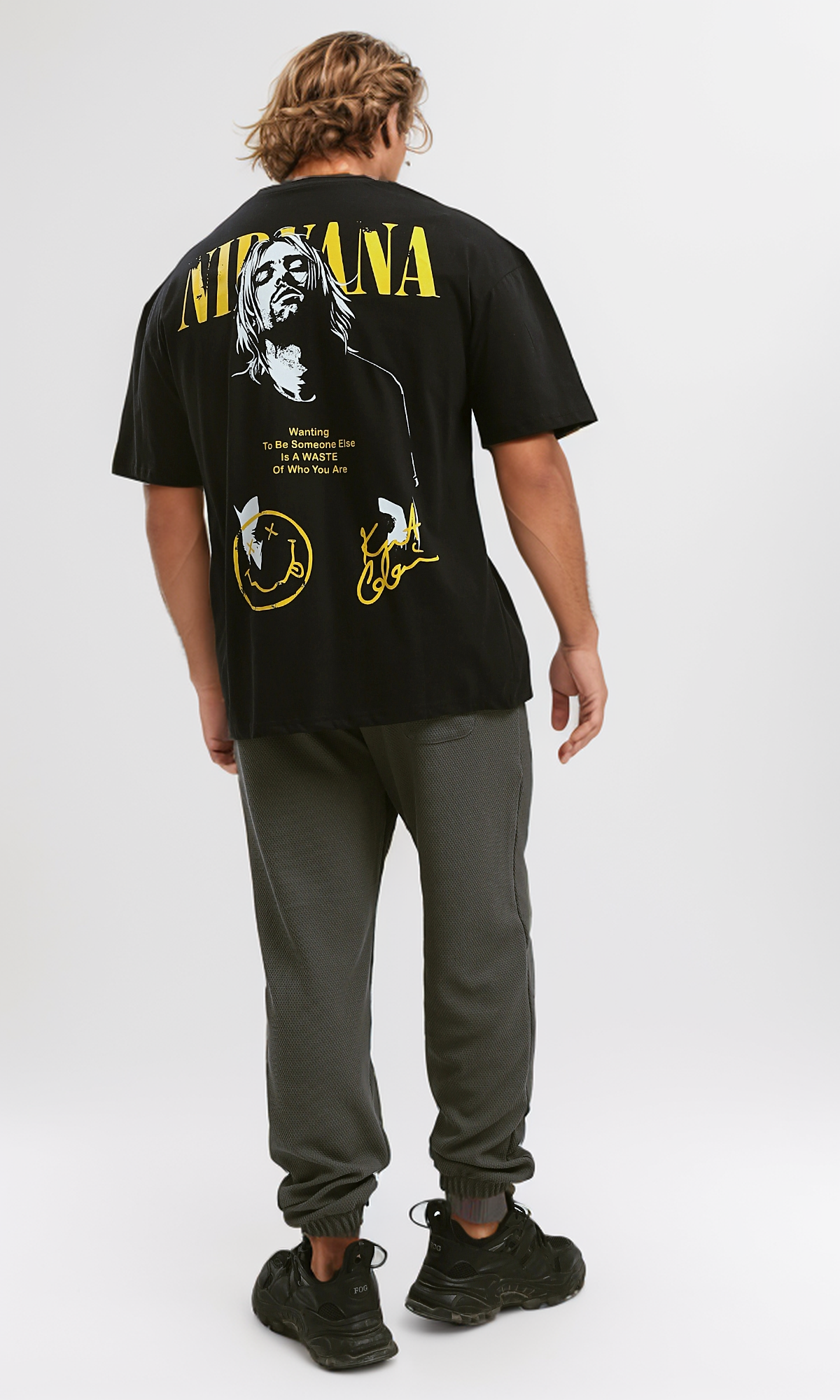 O190160-S21M700-BLACK (MST)